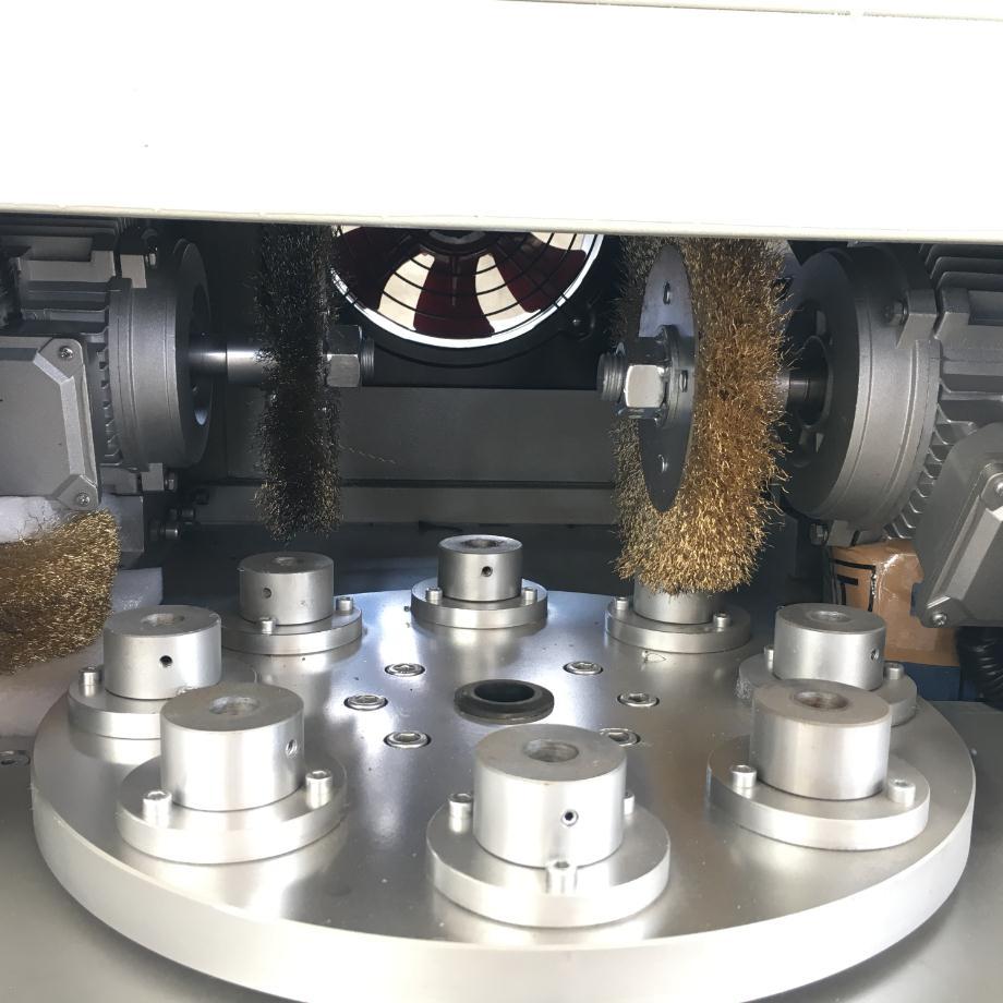 Vollautomatische Trimmmaschine für Gummibusch