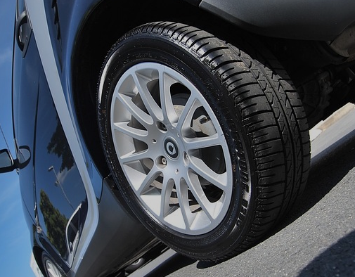 How to Know when Car Tires Need Replacing